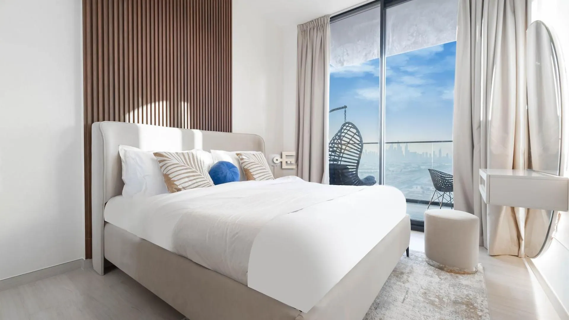 Everluxe Luxurious 1 Bedroom Binghatti Corner Jvc Dubai 0*,  United Arab Emirates